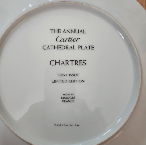 The Annual Cartier Cathedral Plate first issue, made in Limoges 10 inch - Picture 2 of 2